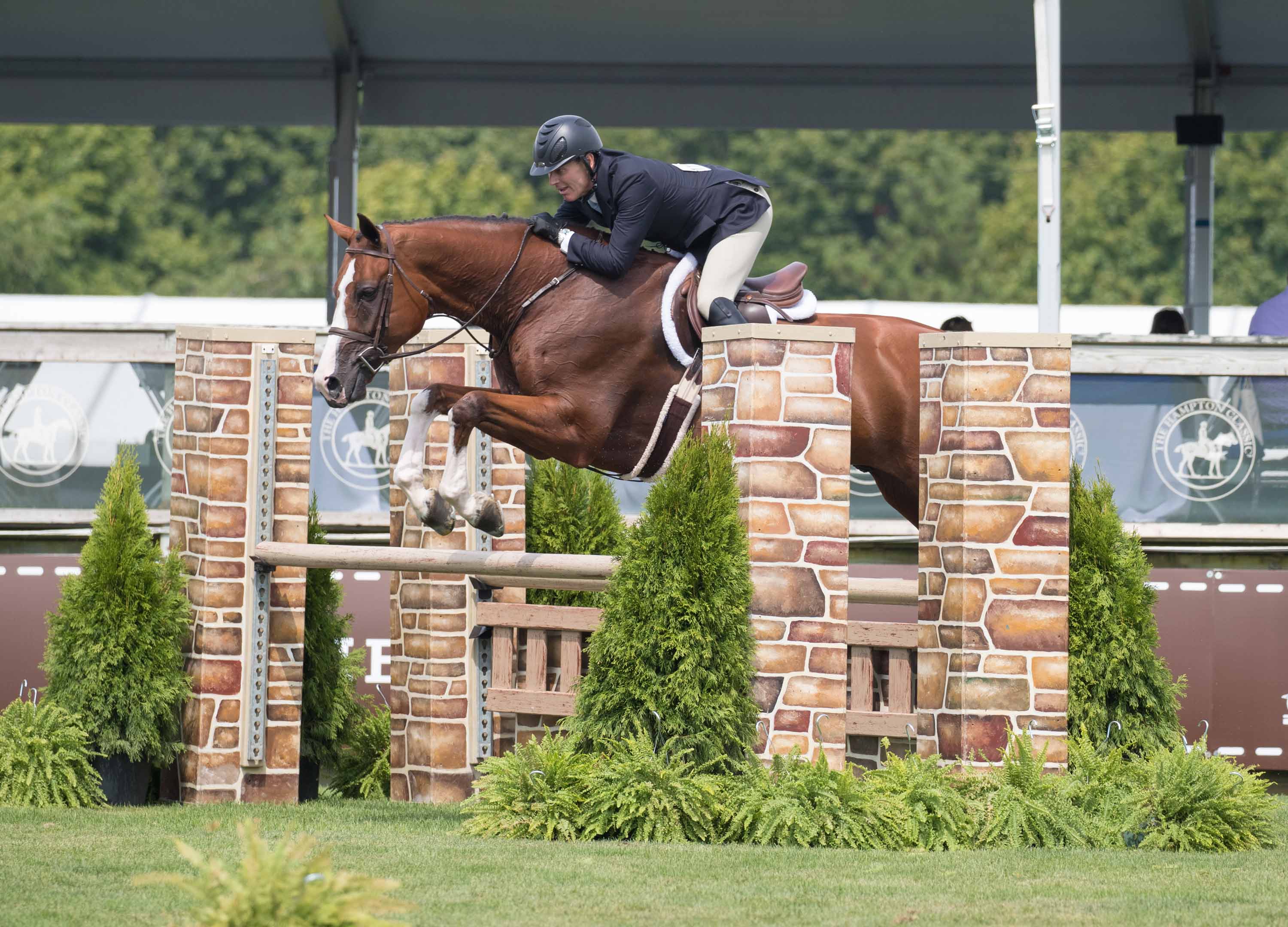 Hunter rider Scott Stewart at the Hampton Classic 2017